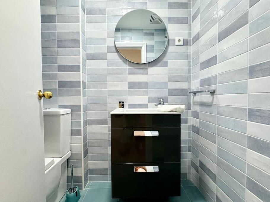 Spacious 3Bd Central Malaga With 2Bh & Ac Esterno foto