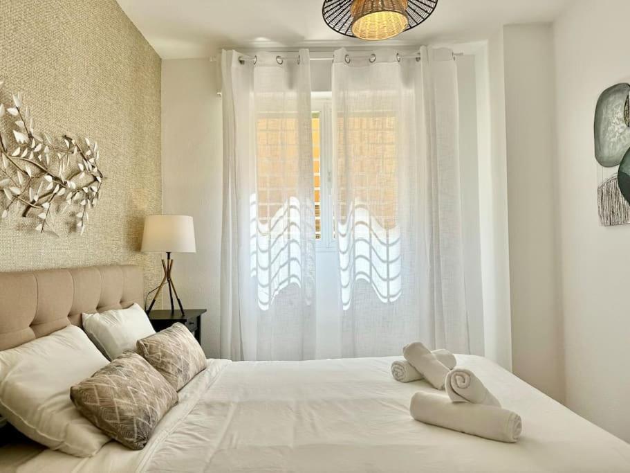 Spacious 3Bd Central Malaga With 2Bh & Ac Esterno foto