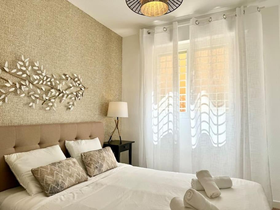 Spacious 3Bd Central Malaga With 2Bh & Ac Esterno foto
