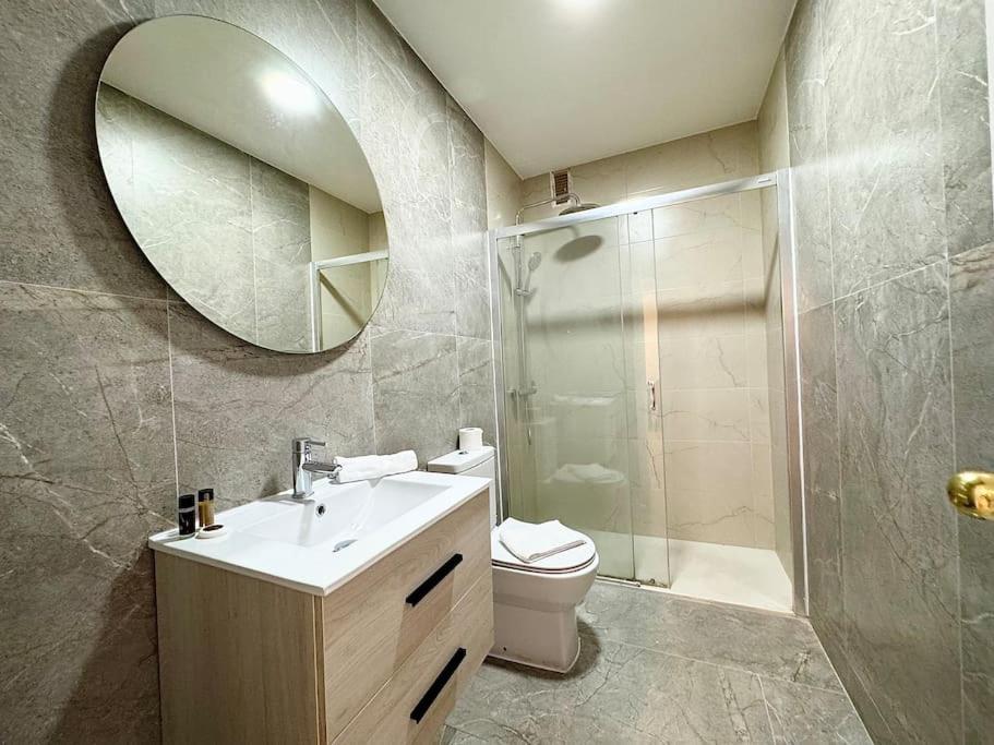 Spacious 3Bd Central Malaga With 2Bh & Ac Esterno foto