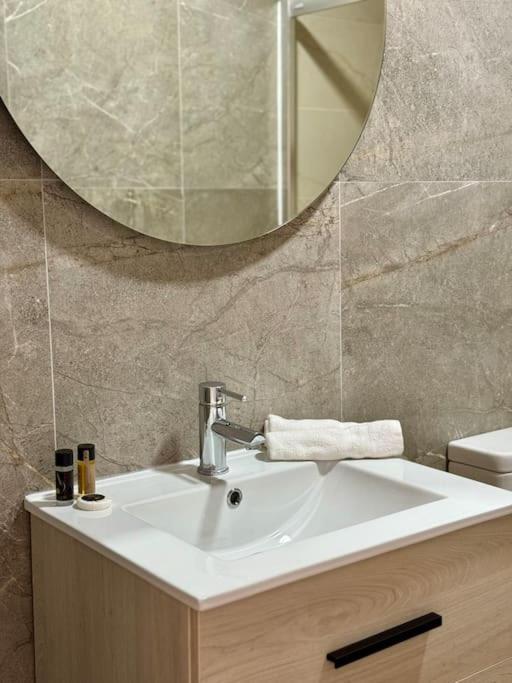 Spacious 3Bd Central Malaga With 2Bh & Ac Esterno foto