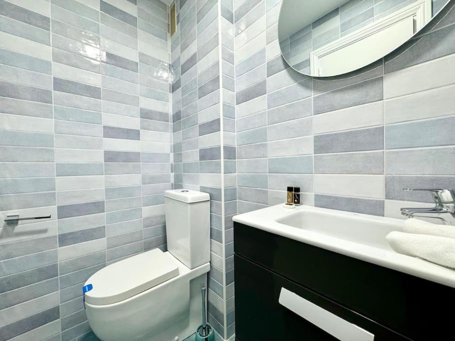 Spacious 3Bd Central Malaga With 2Bh & Ac Esterno foto